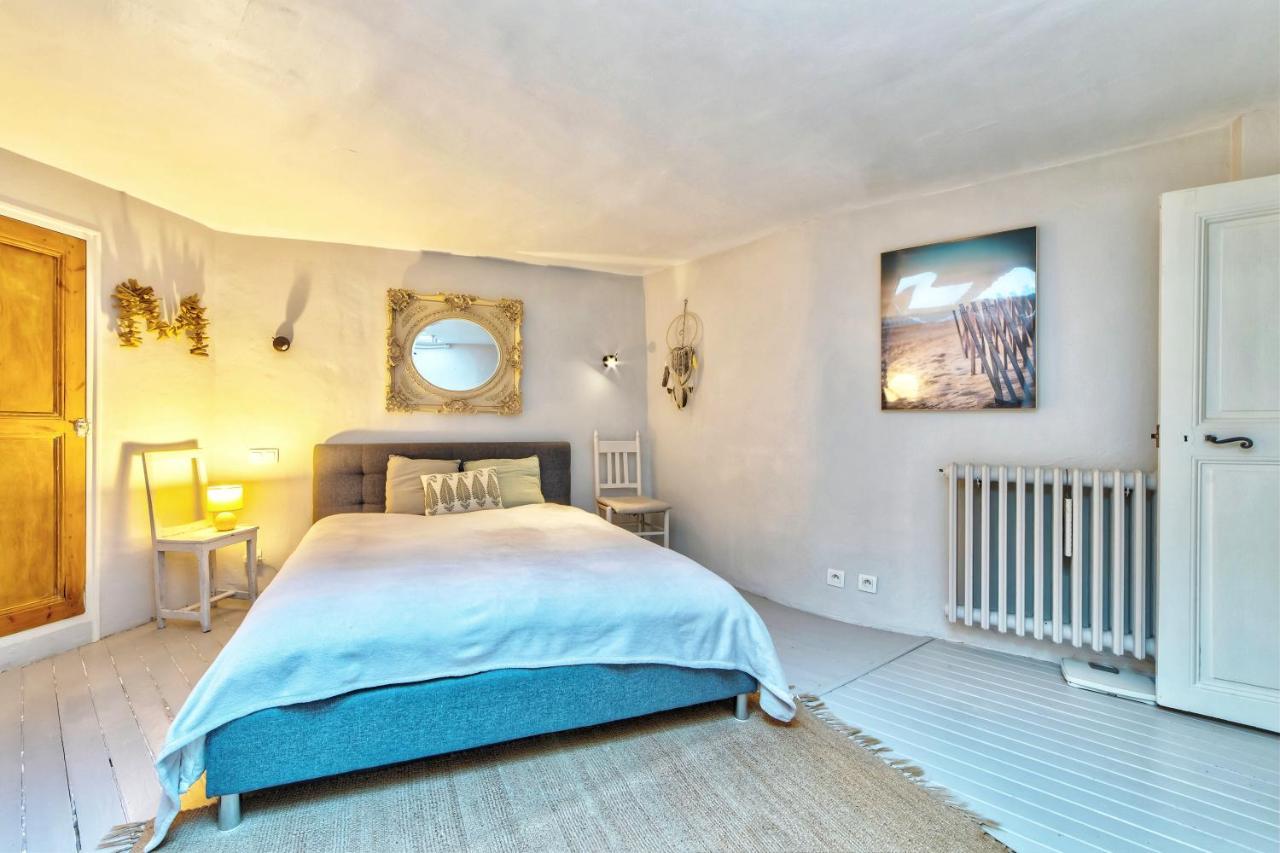 Townhouse Mougins In The Old Village, Fantastic View, Sea And Mountains Esterno foto