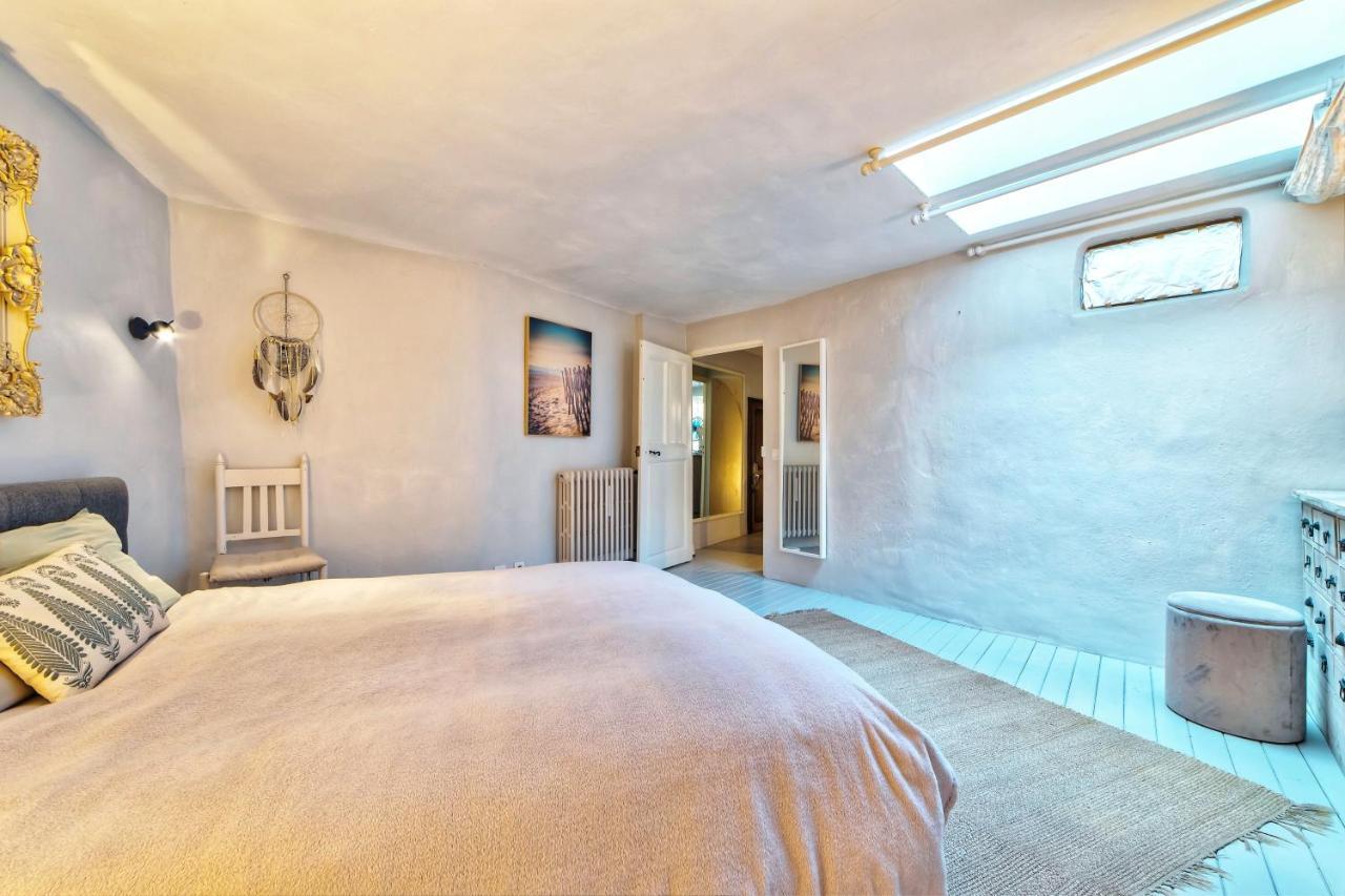 Townhouse Mougins In The Old Village, Fantastic View, Sea And Mountains Esterno foto
