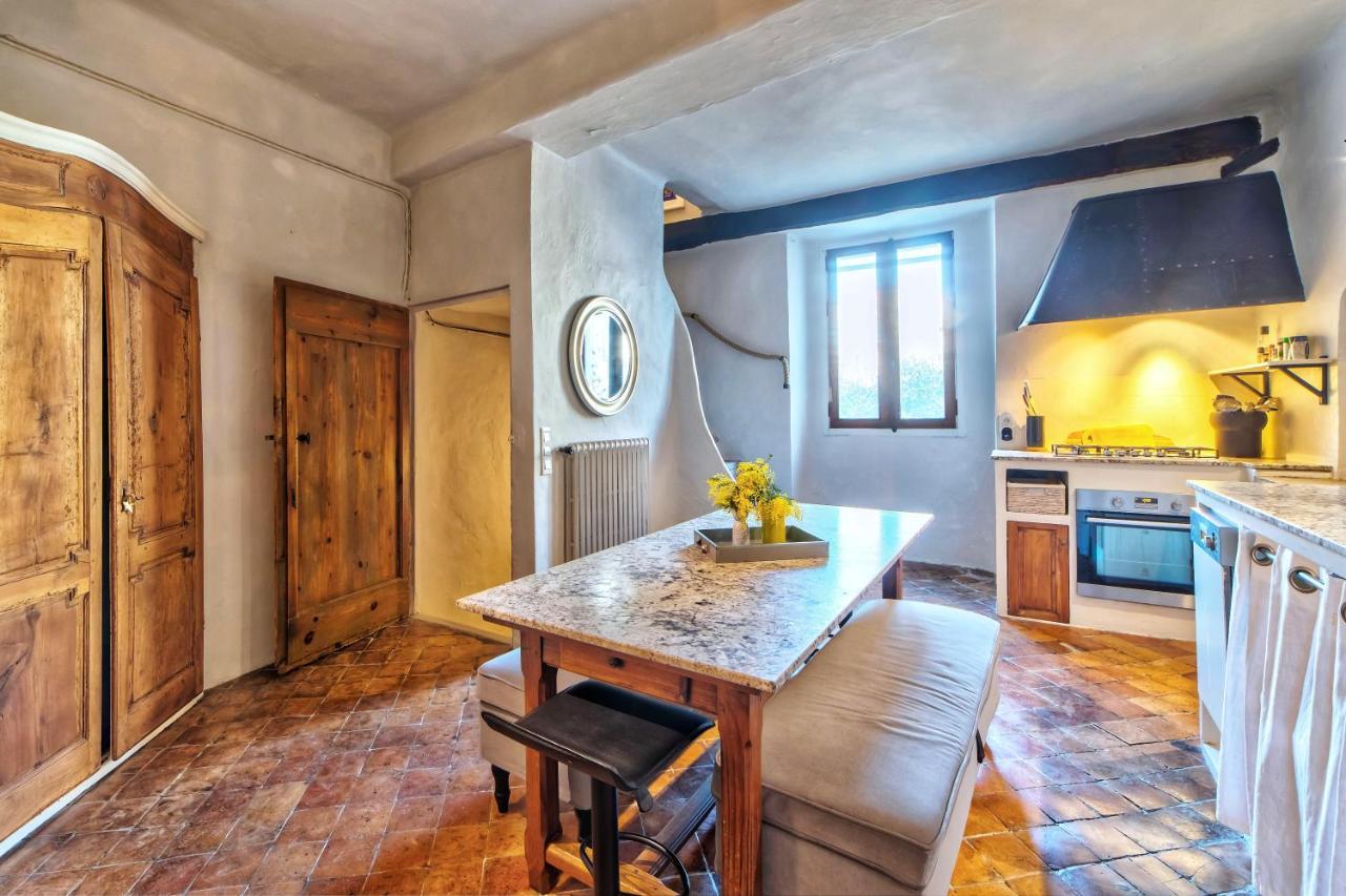 Townhouse Mougins In The Old Village, Fantastic View, Sea And Mountains Esterno foto