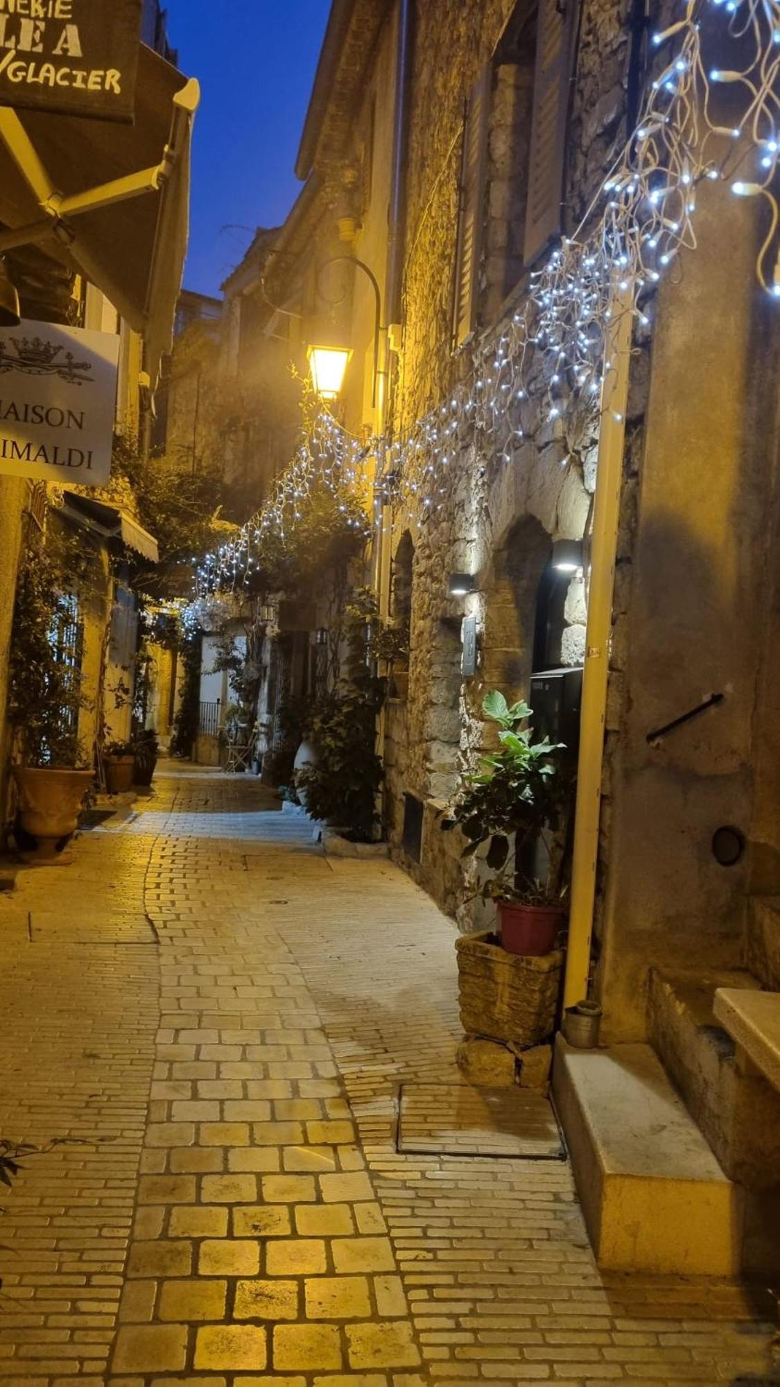 Townhouse Mougins In The Old Village, Fantastic View, Sea And Mountains Esterno foto